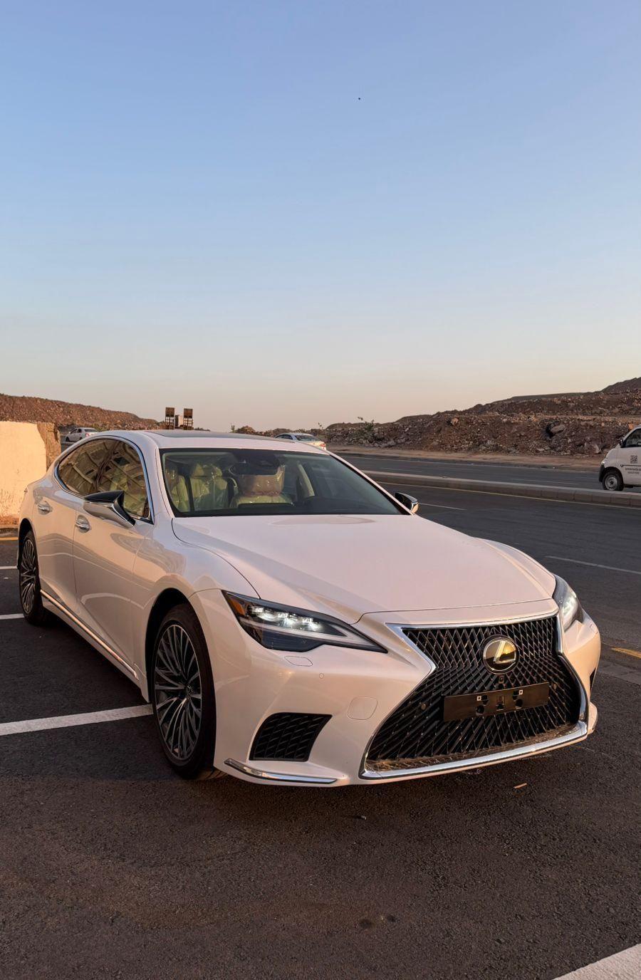لكزس LS350 2024