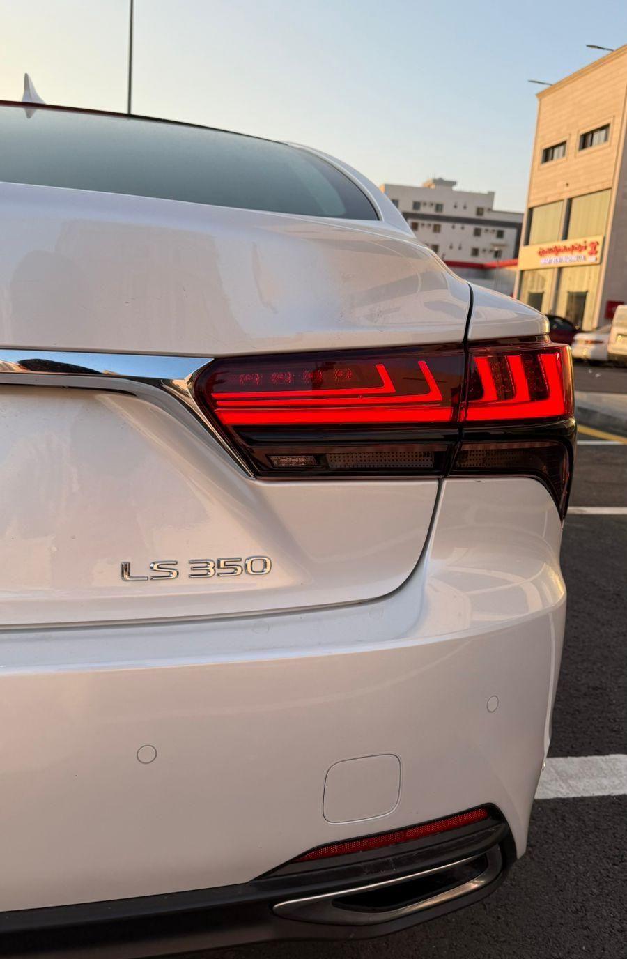 لكزس LS350 2024