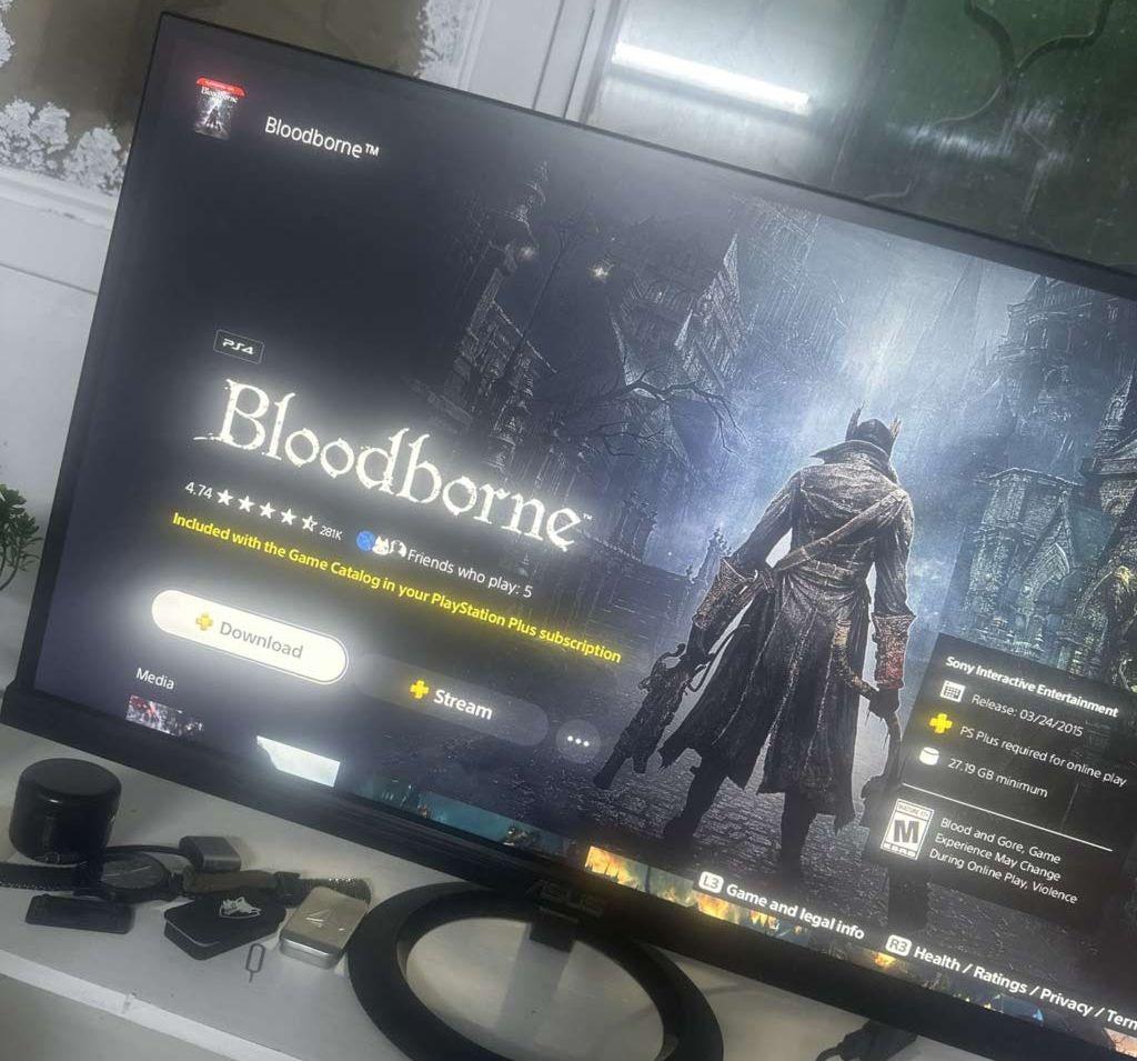 27-inch Full HD