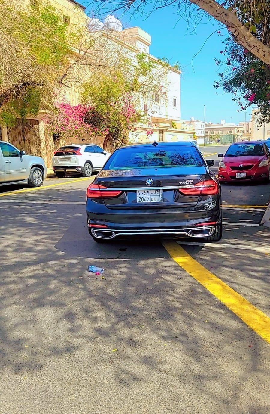 BMW 730