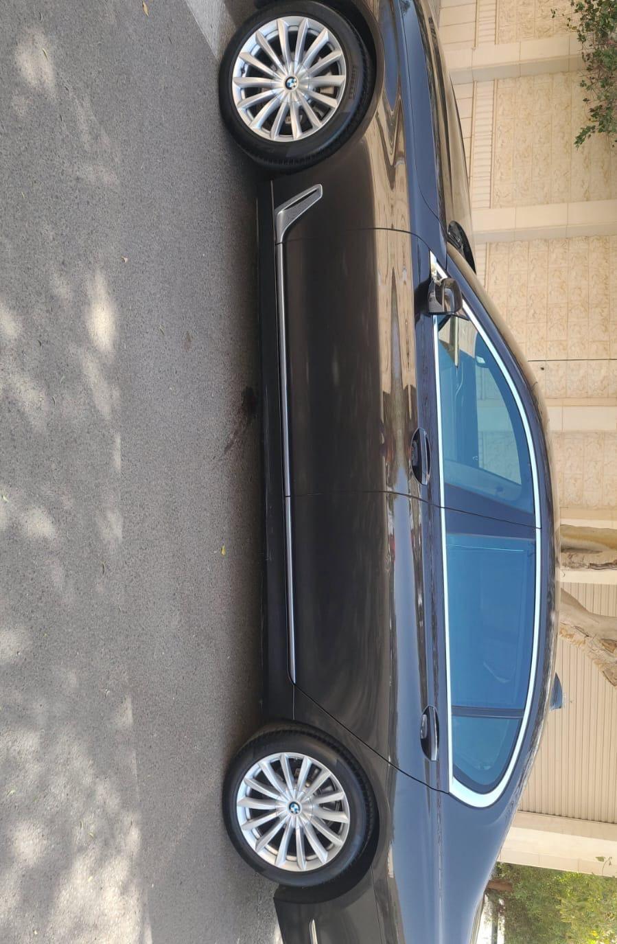 BMW 730