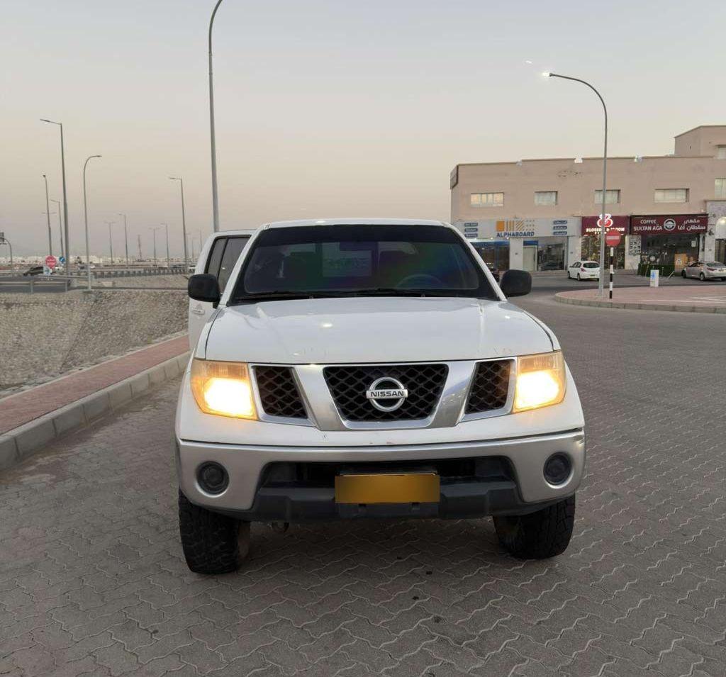 2016 نيسان نافارا