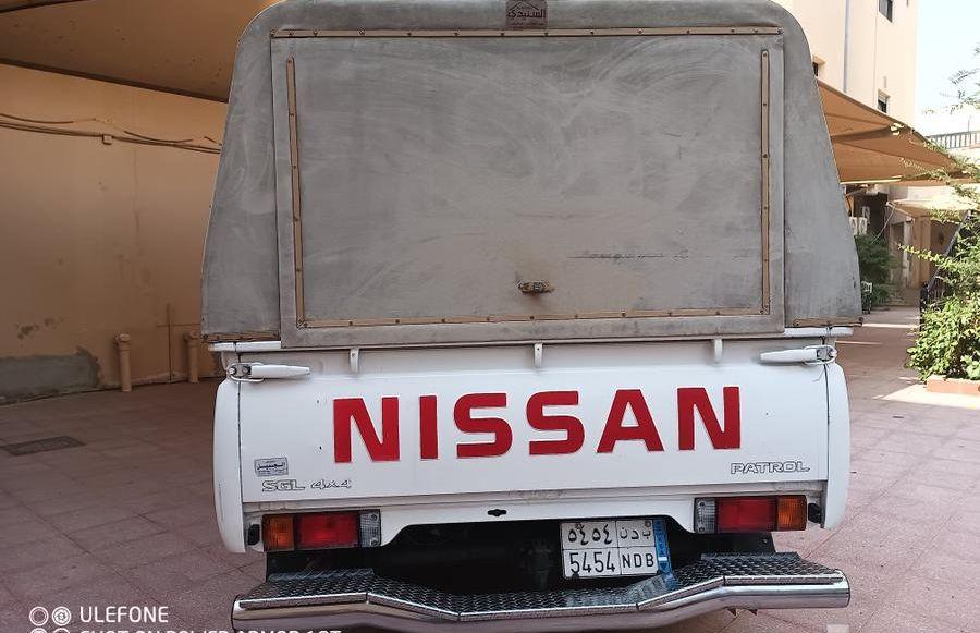 نيسان شاص