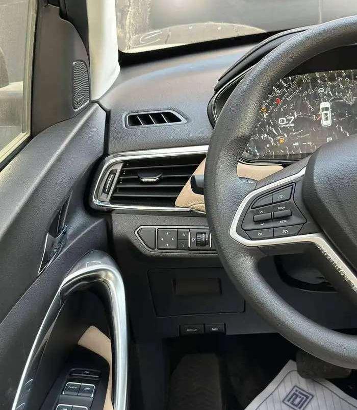شفروليه كابتيفا بريميوم