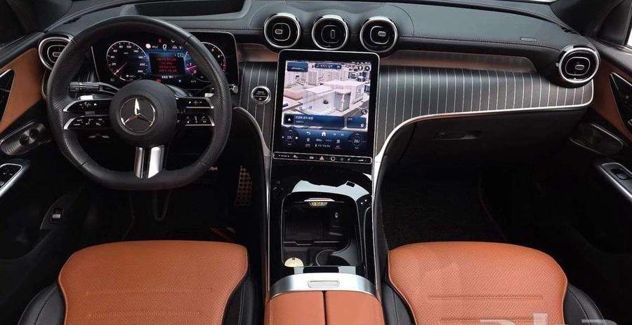 GLC 300 كوبية