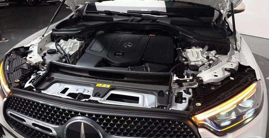 GLC 300 كوبية