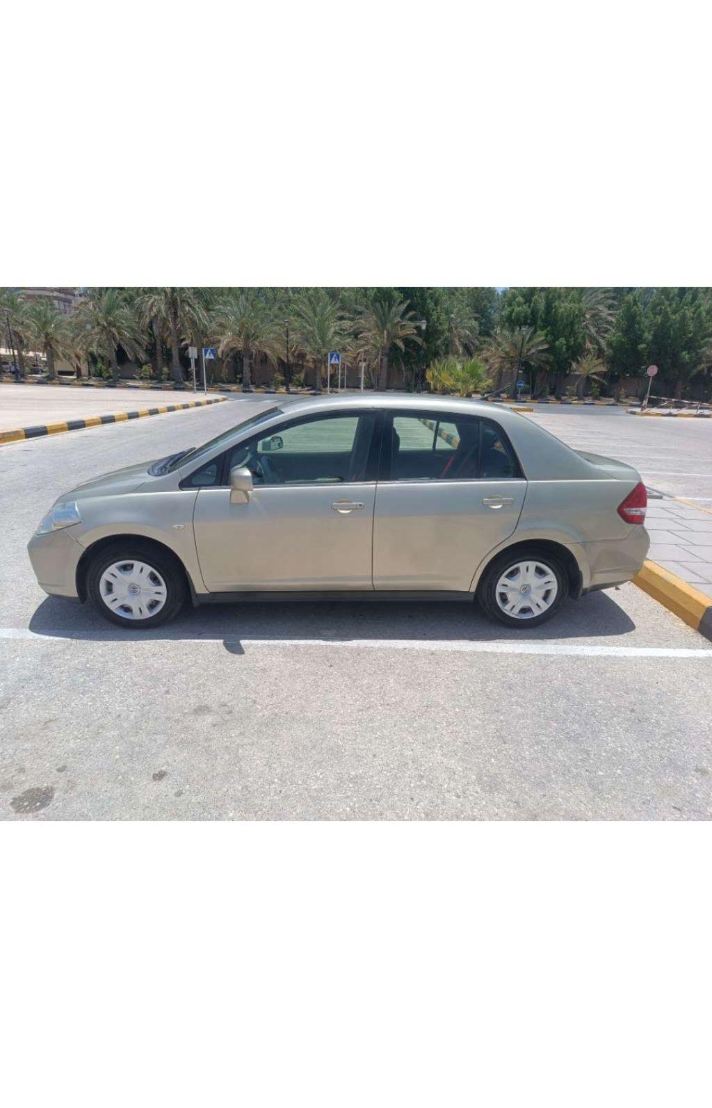 2008 نيسان تيدا