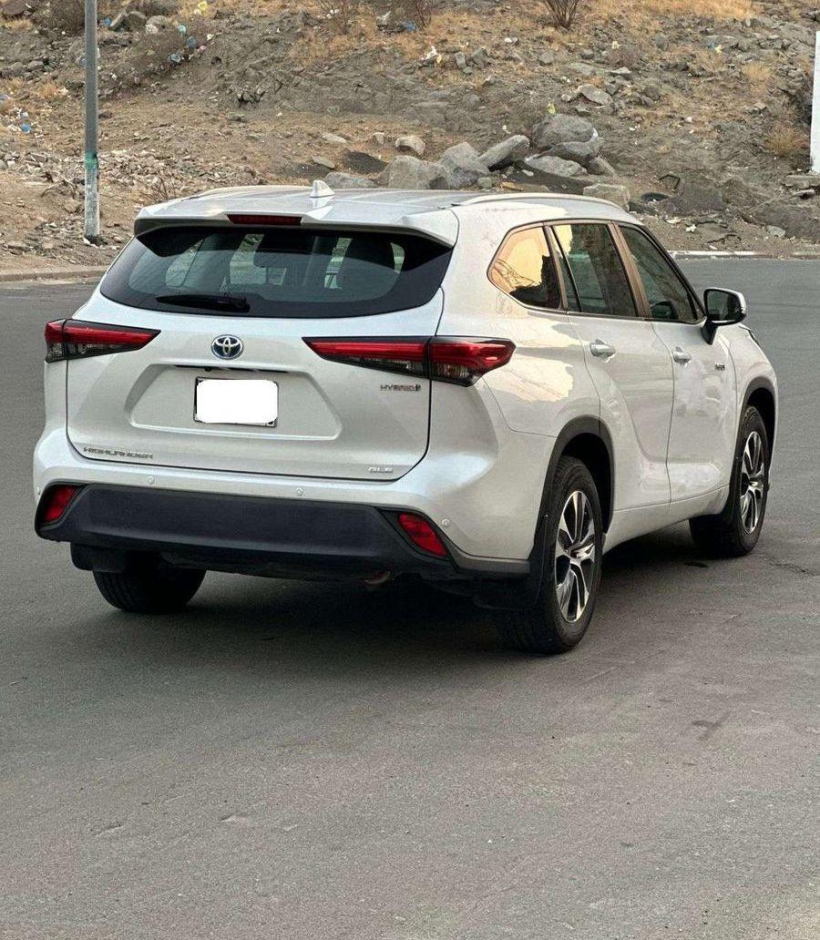تويوتا هايلاندر GLE