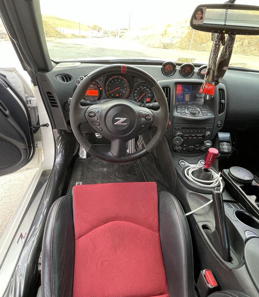 نيسان زد 370Z