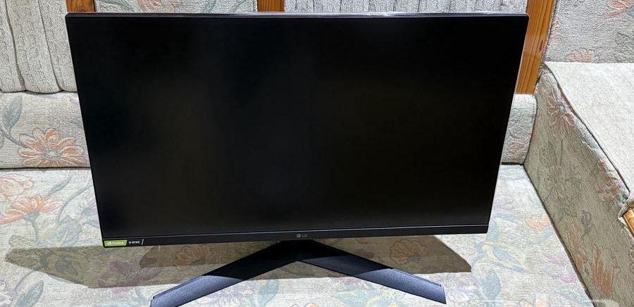 شاشة قيمنق LG