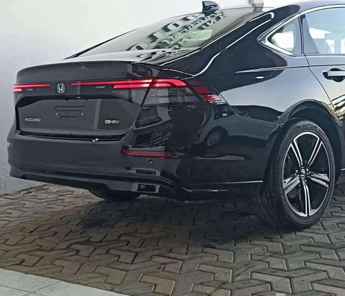 هوندا اكورد LX