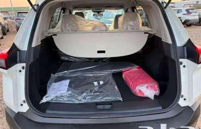 نيسان اكستريل 5