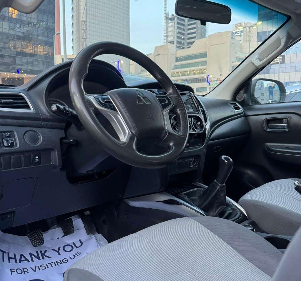 2022 ميتسوبيشي L200