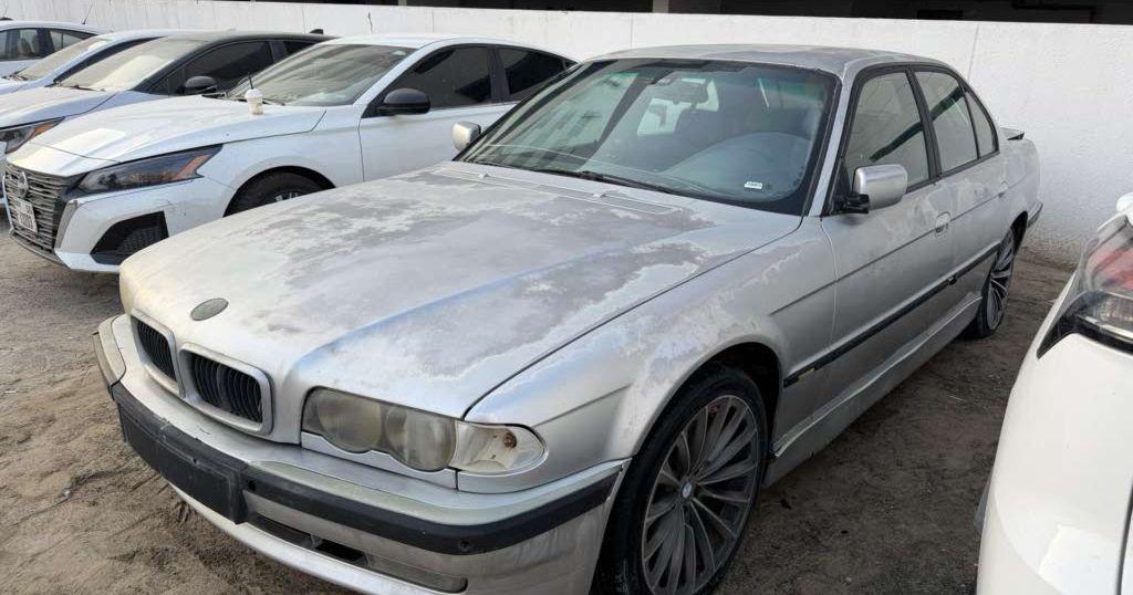 2000 بي ام