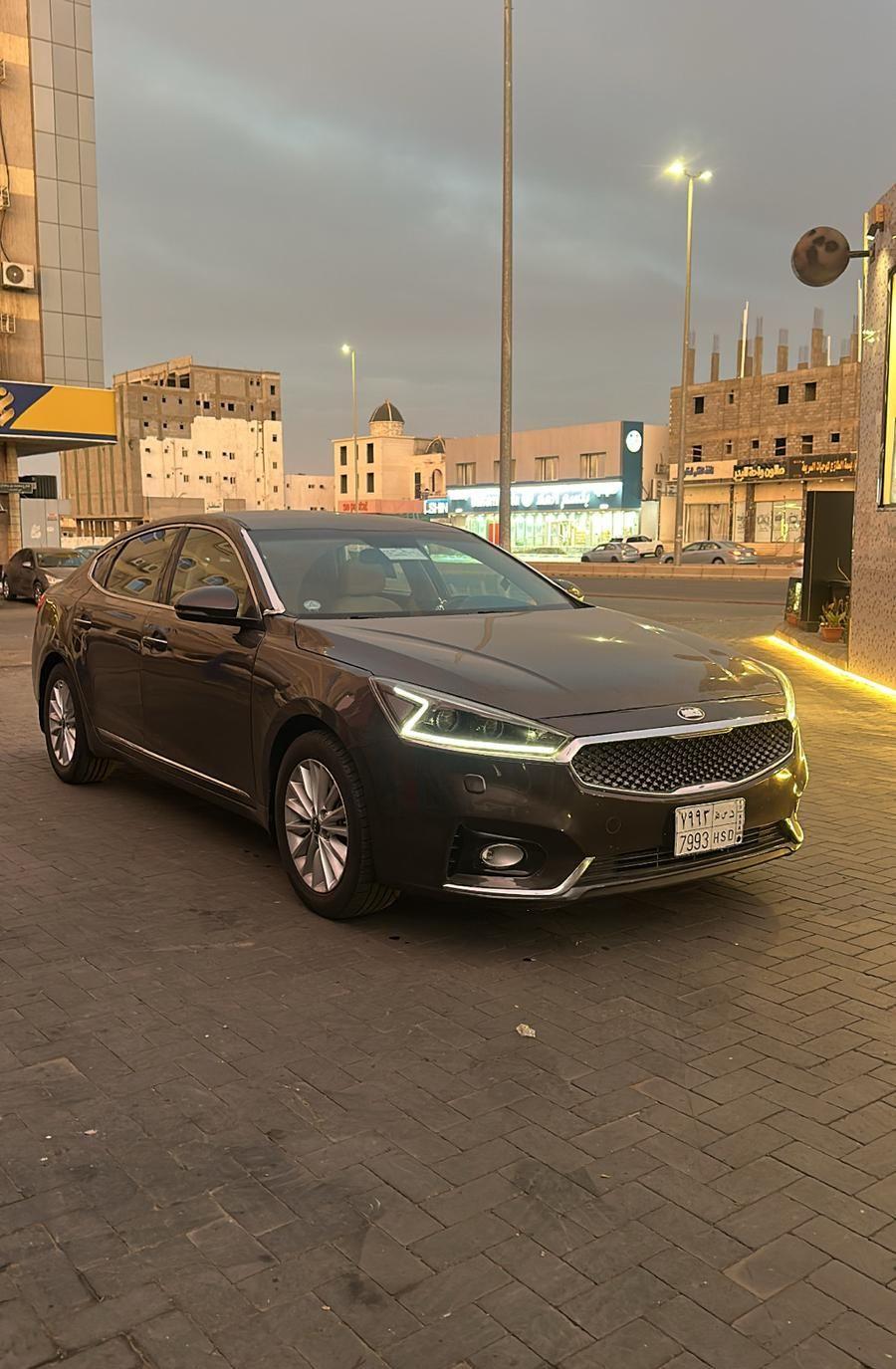 كادينزا 2018 للبيع
