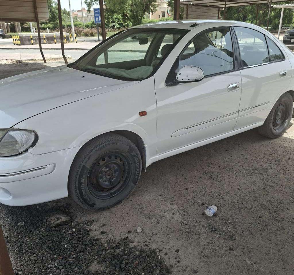 2003 نيسان صني
