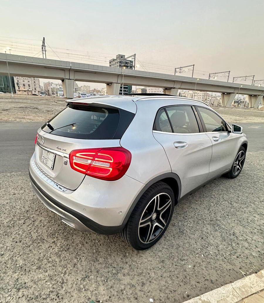 مرسيدس GLA250 2016