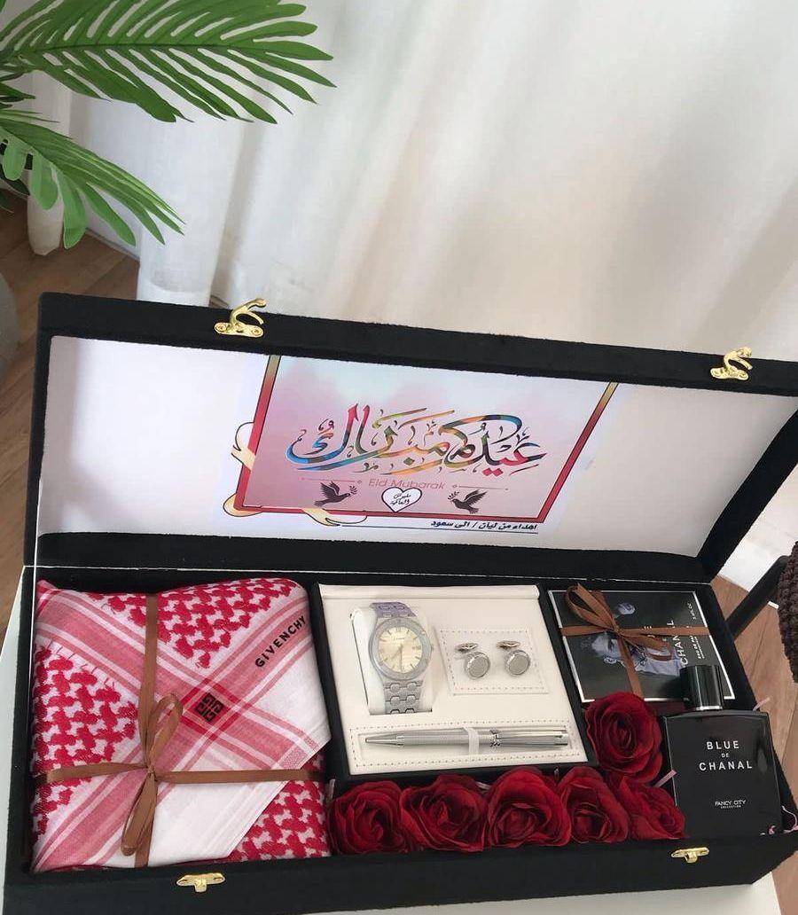 طقم رجالي