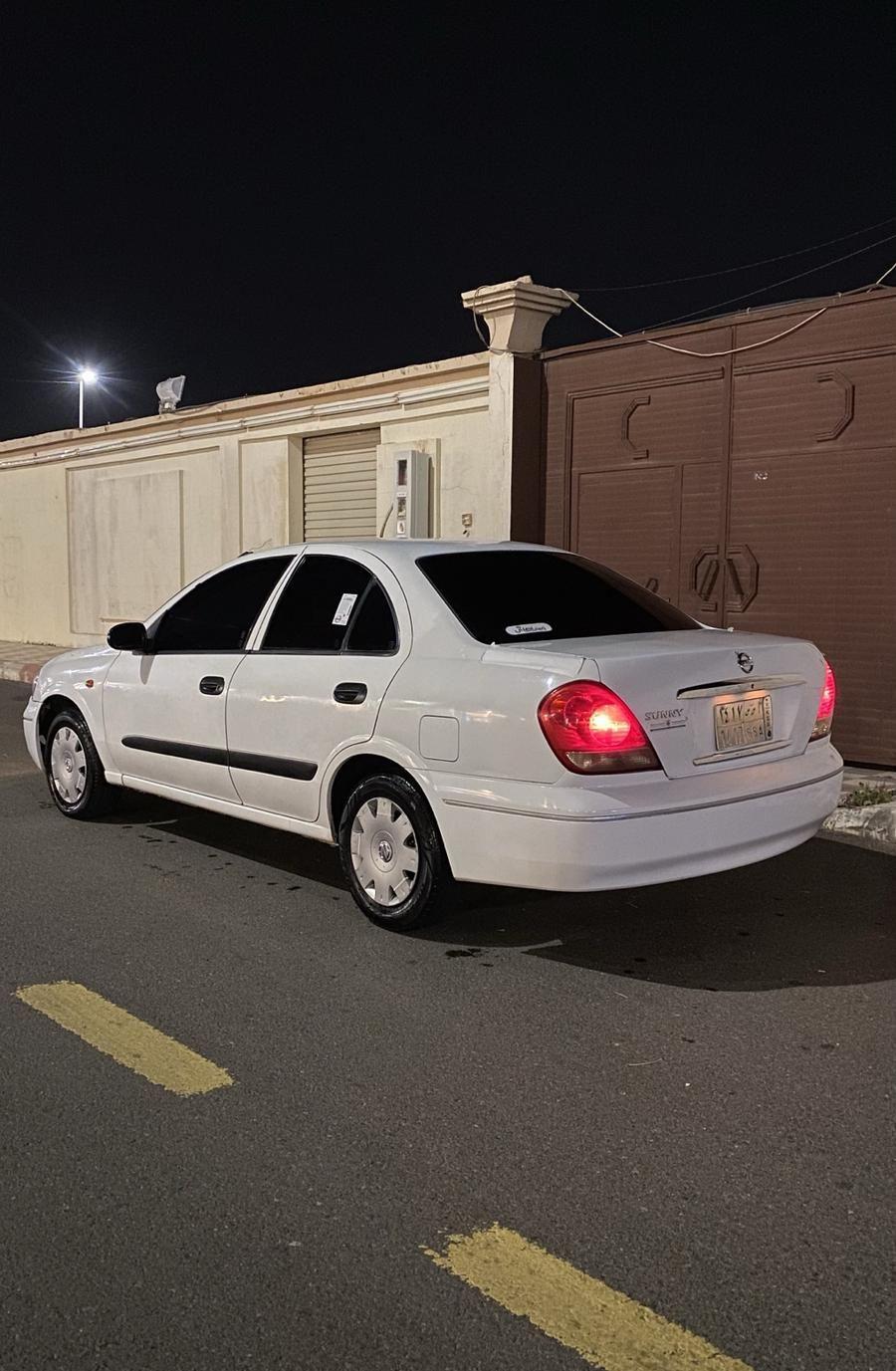 نيسان صني 2004