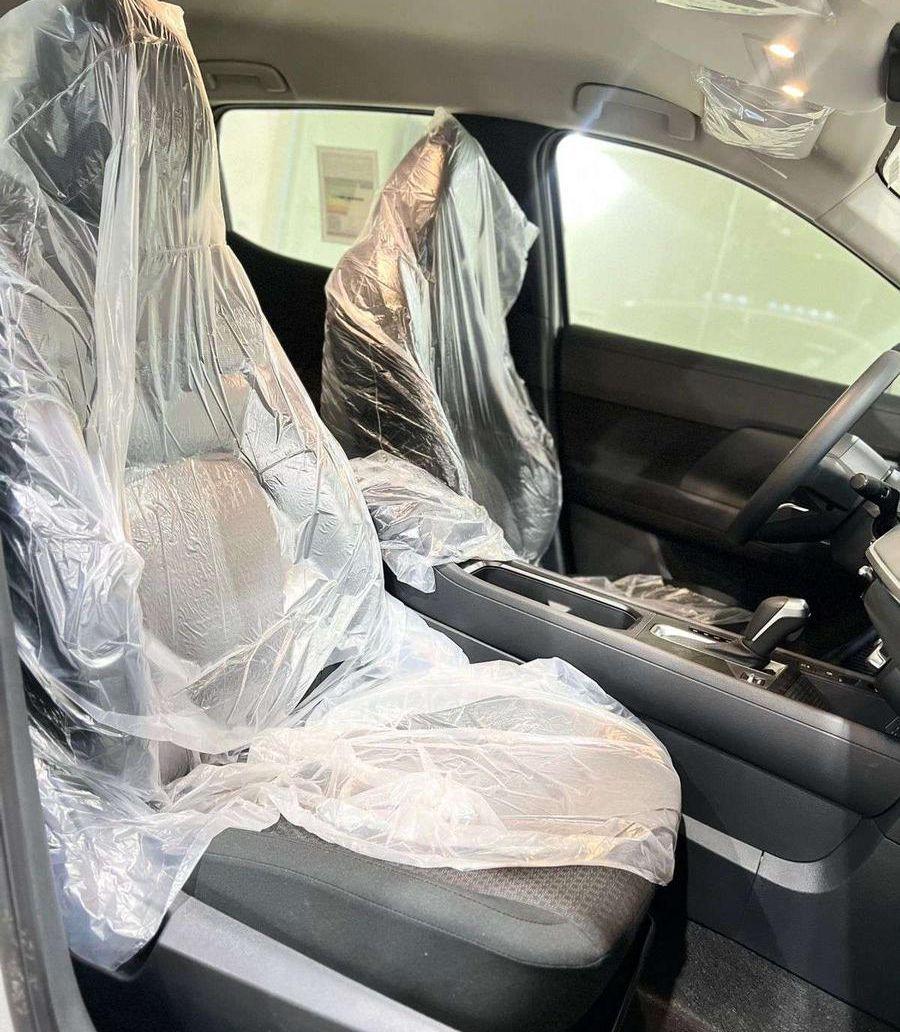 نيسان كيكس 2025