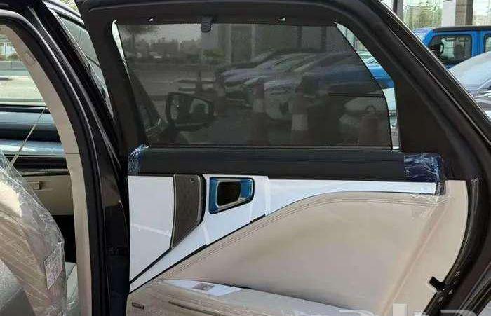 كيا K8 اقل
