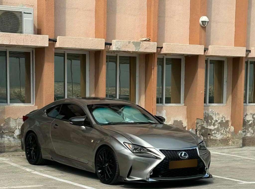 2015 لكزس RC