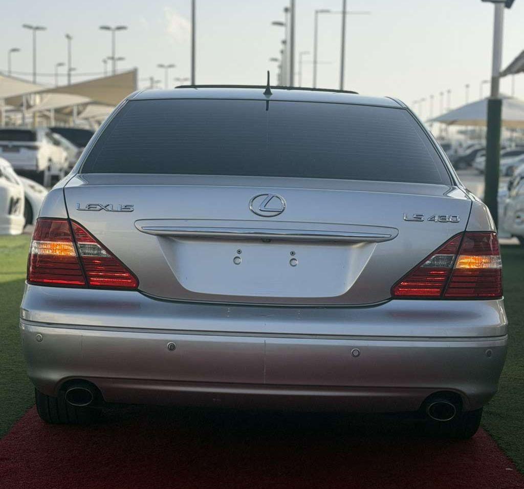 2004 لكزس LS