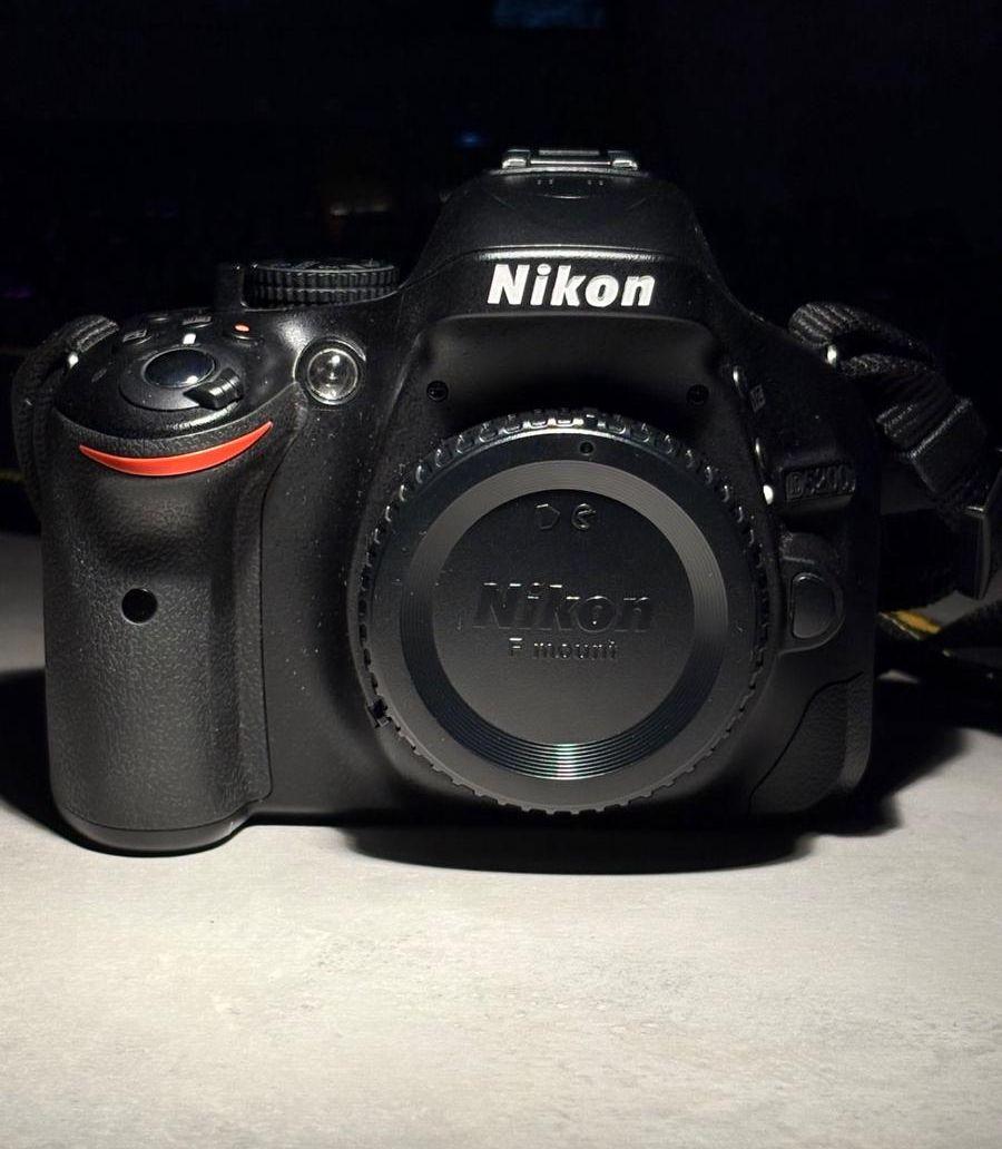 كاميرا نيكون Nikon