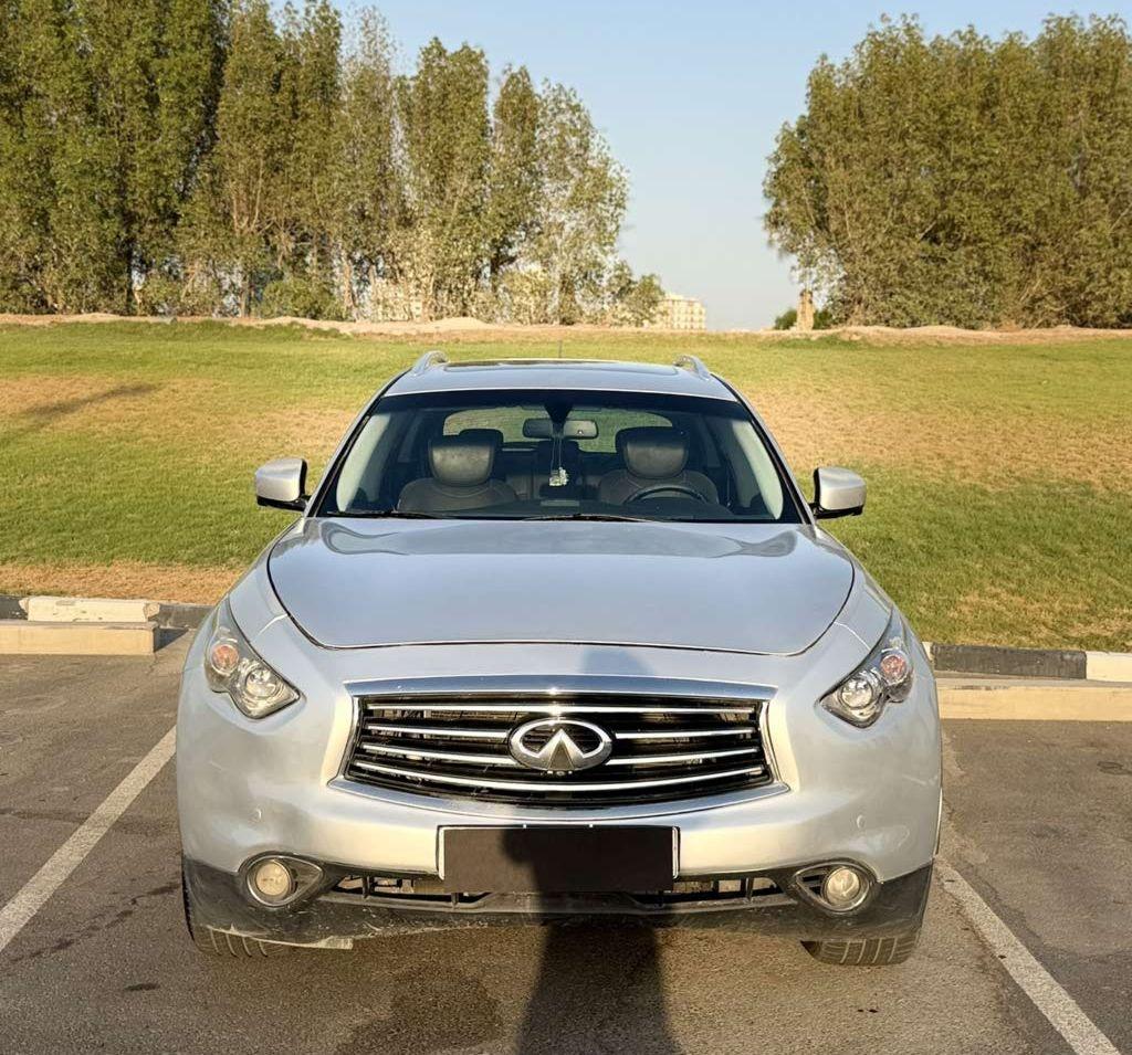 2012 إنفينيتي FX35