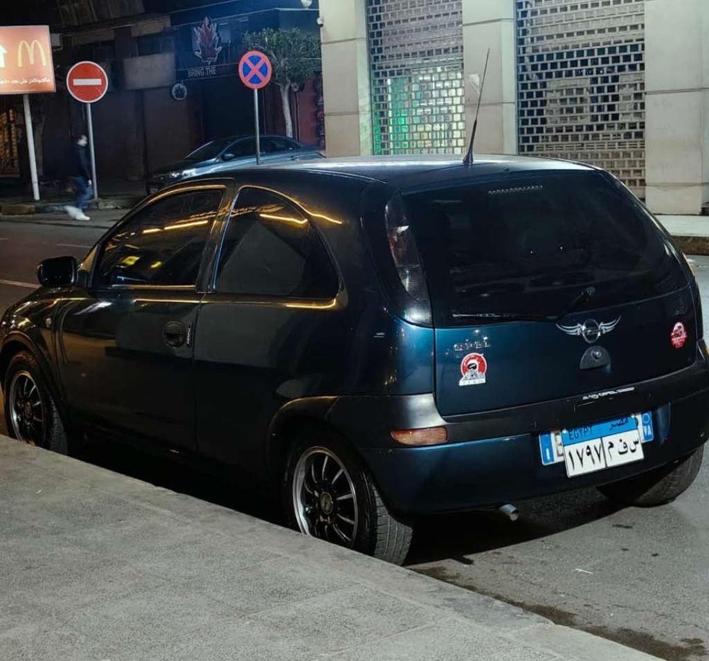 2001 أوبل كورسا