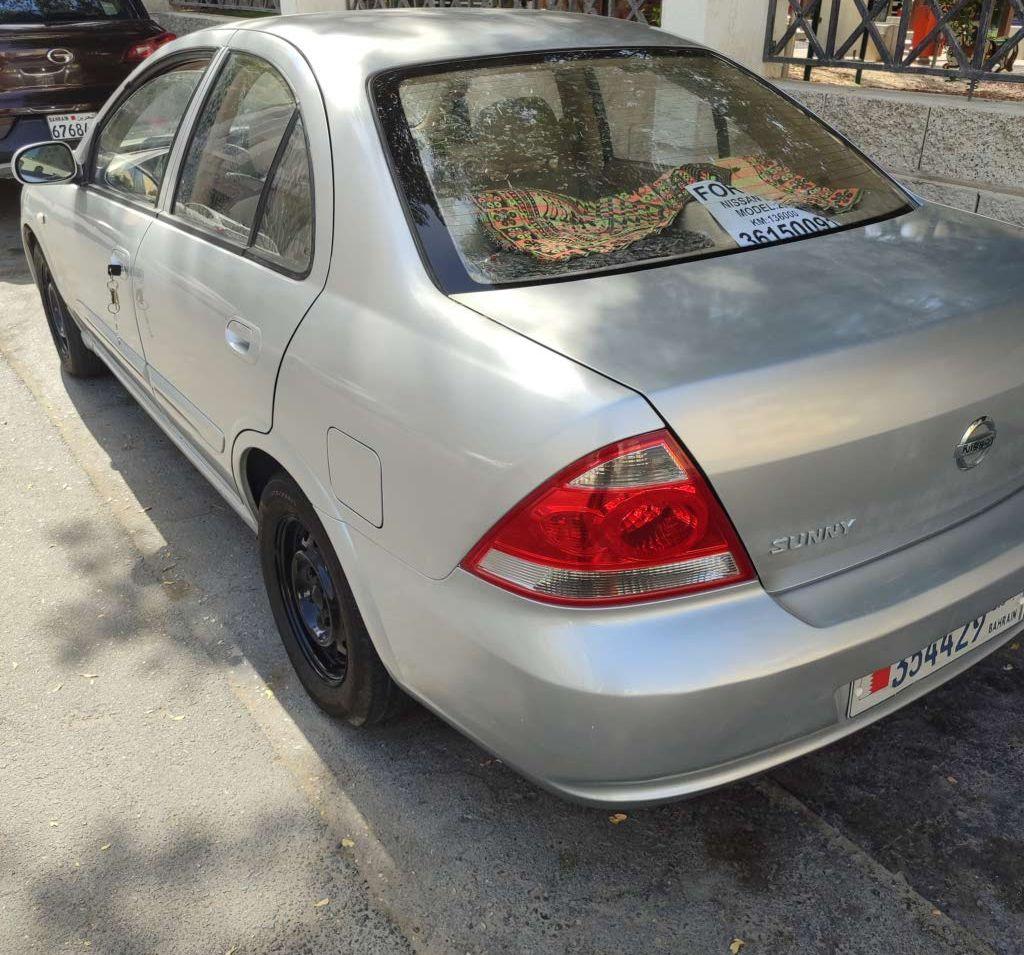 2010 نيسان صني