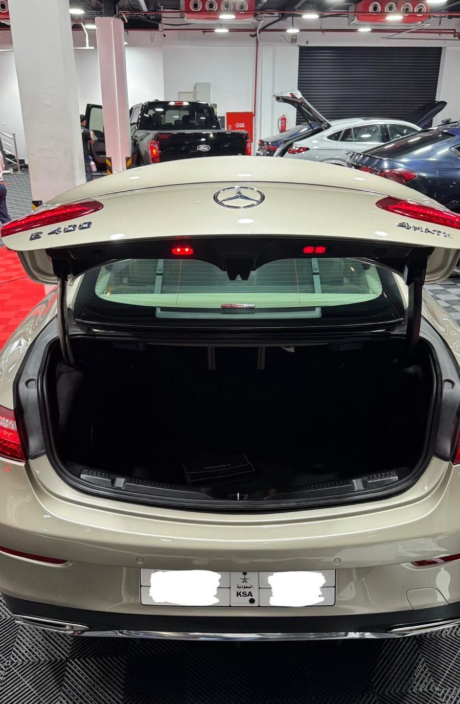 مرسيدس E300 كوبيه