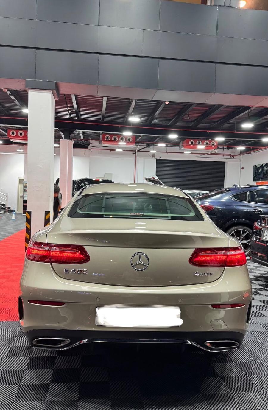 مرسيدس E300 كوبيه