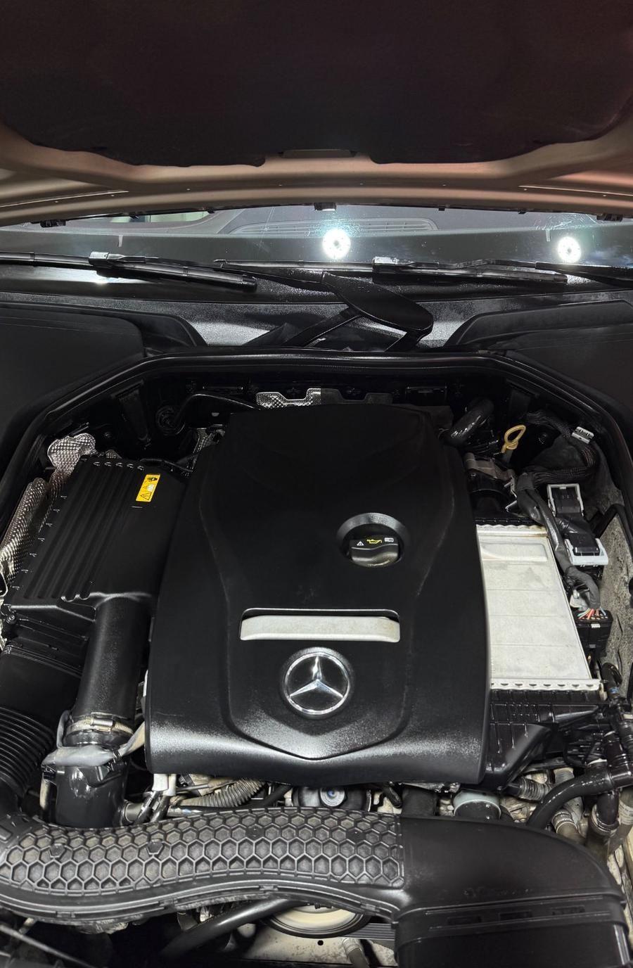 مرسيدس E300 كوبيه