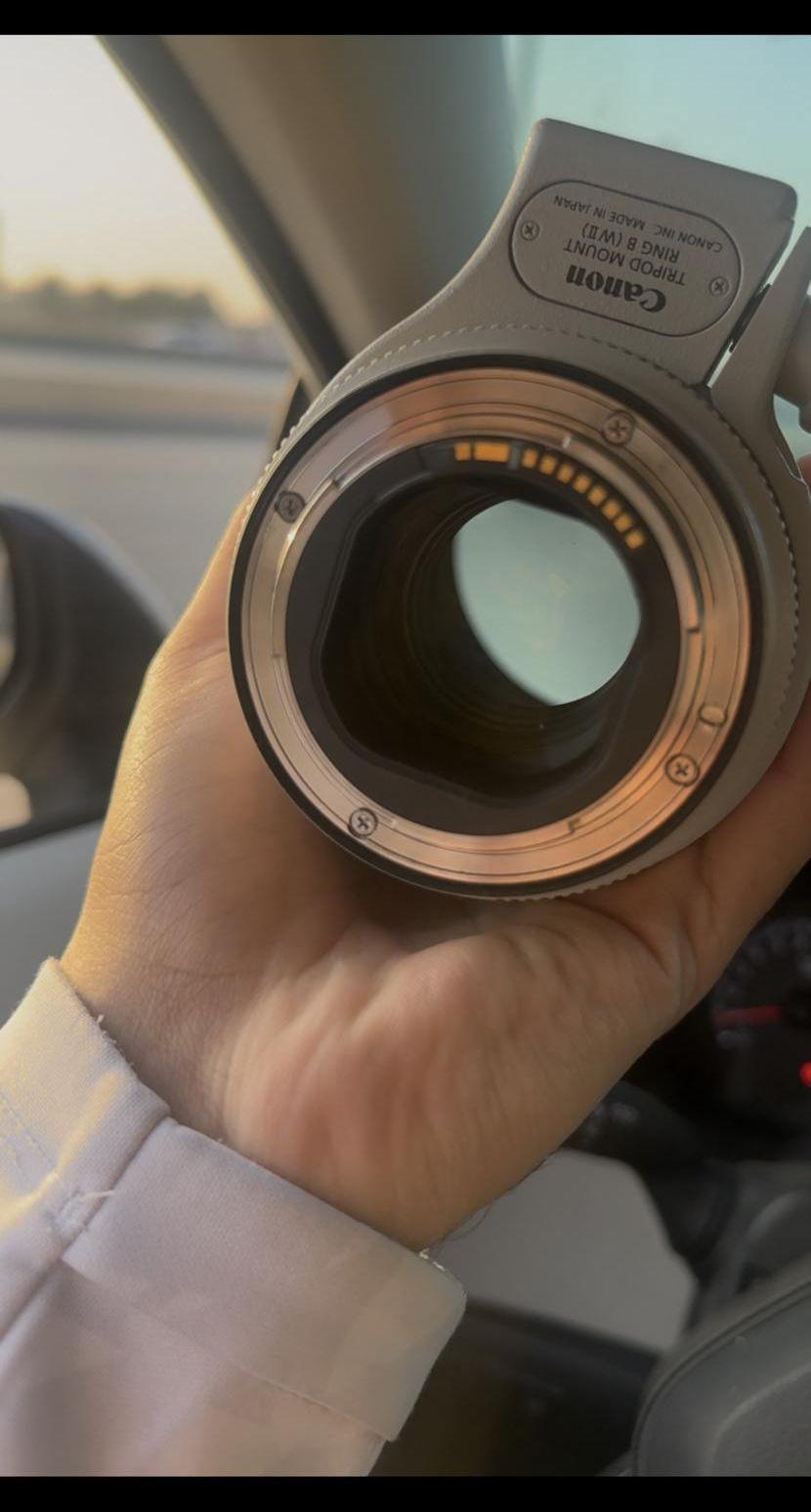 عدسة كانون 70-200