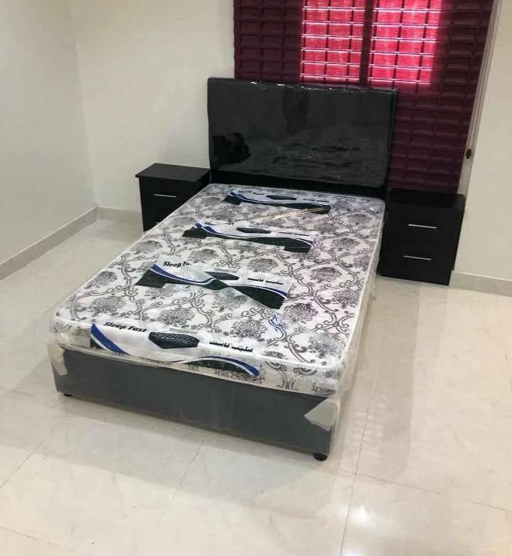 غرفة نوم الكامل
