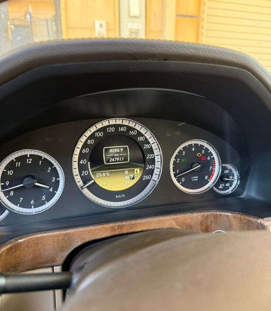 مرسيدس E 300