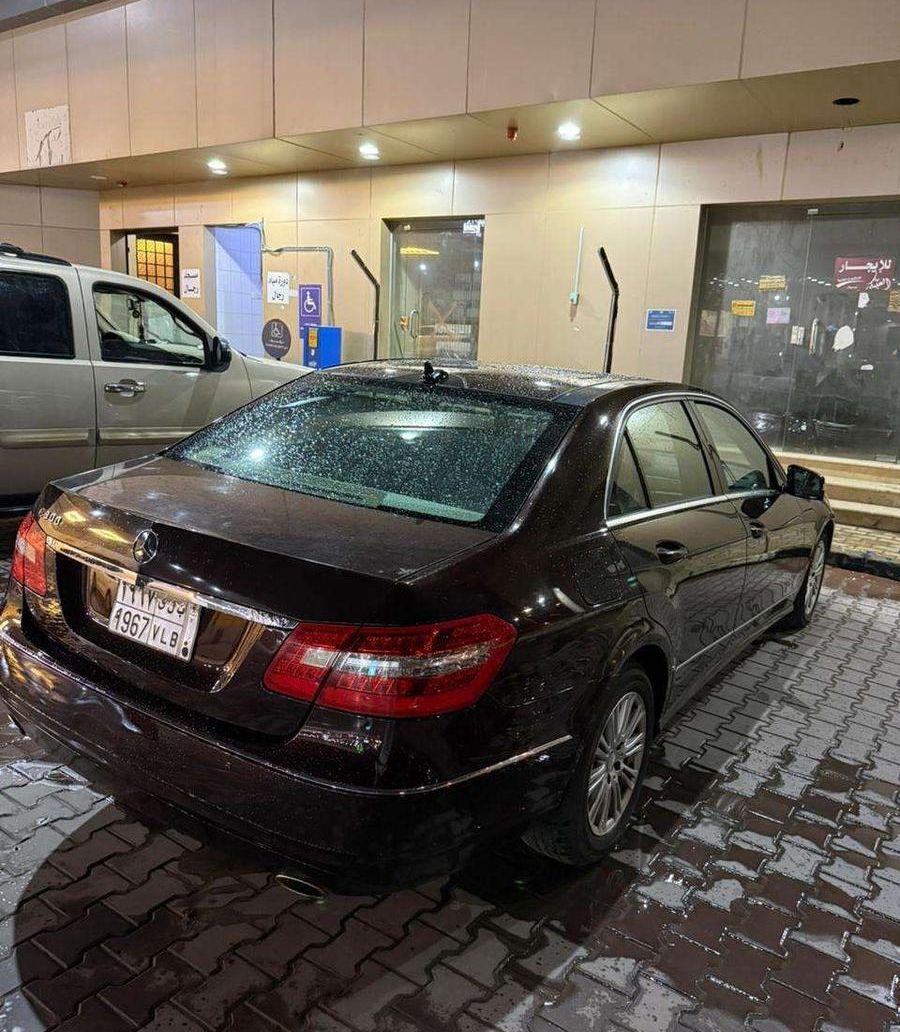 مرسيدس E 300