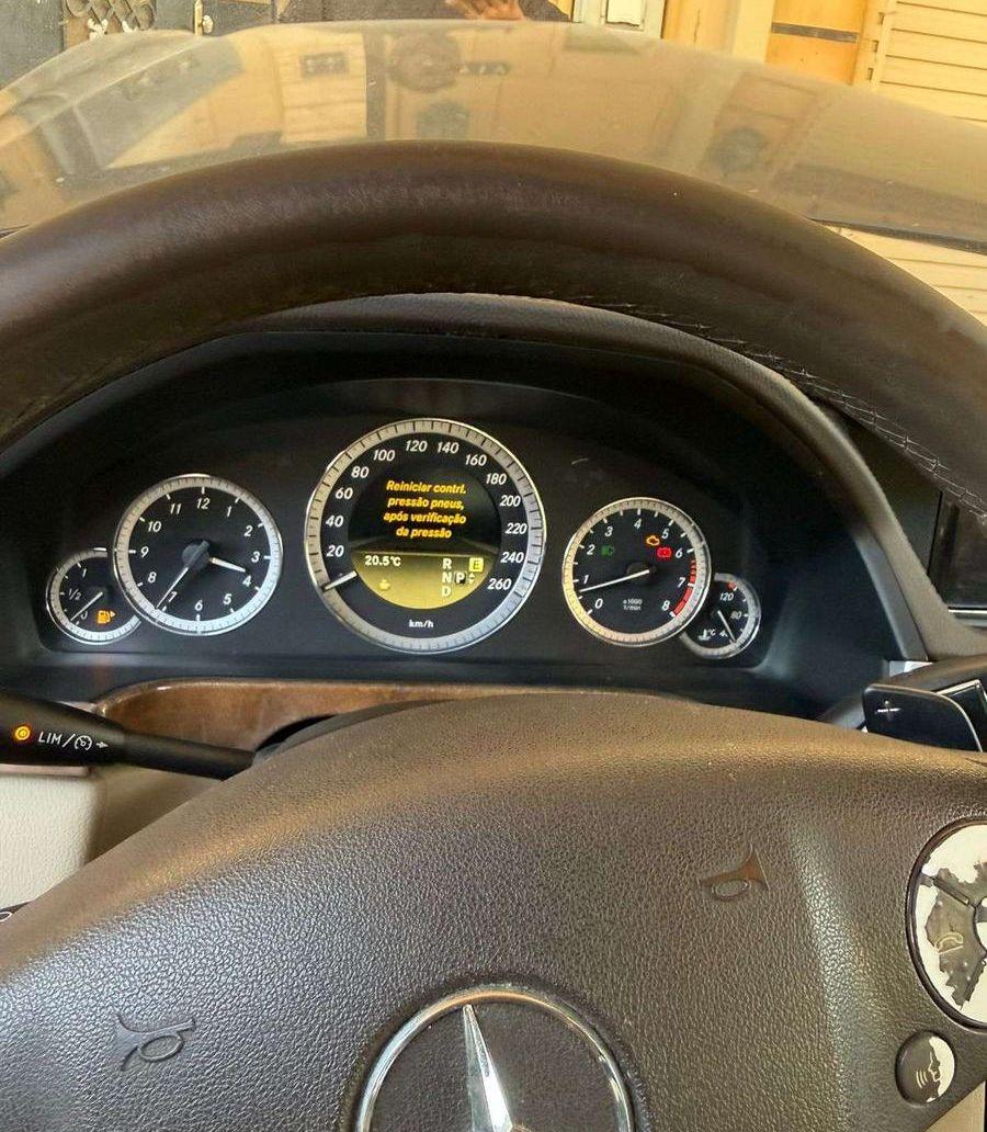 مرسيدس E 300