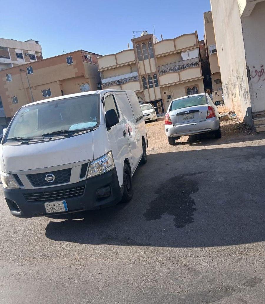 فان نيسان 2016
