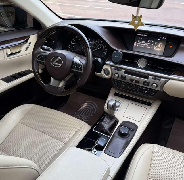 لكزس ES 350