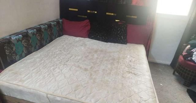 سرير مزدوج مع
