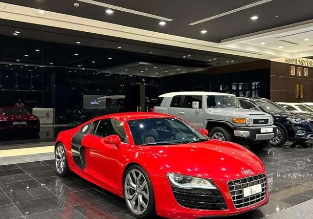 2013 أودي R8