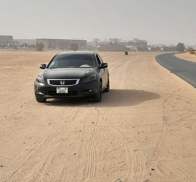 هوندا Accord LX