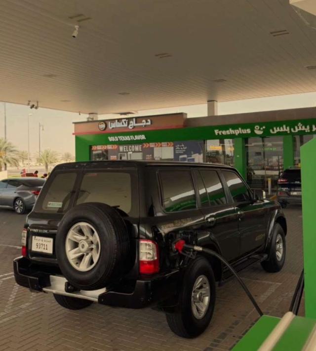 2000 نيسان باترول