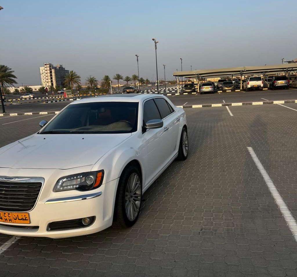 2011 كرايسلر 300