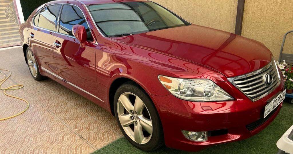 2011 لكزس LS