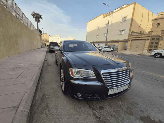 كرايسلر 2014 V8(فل