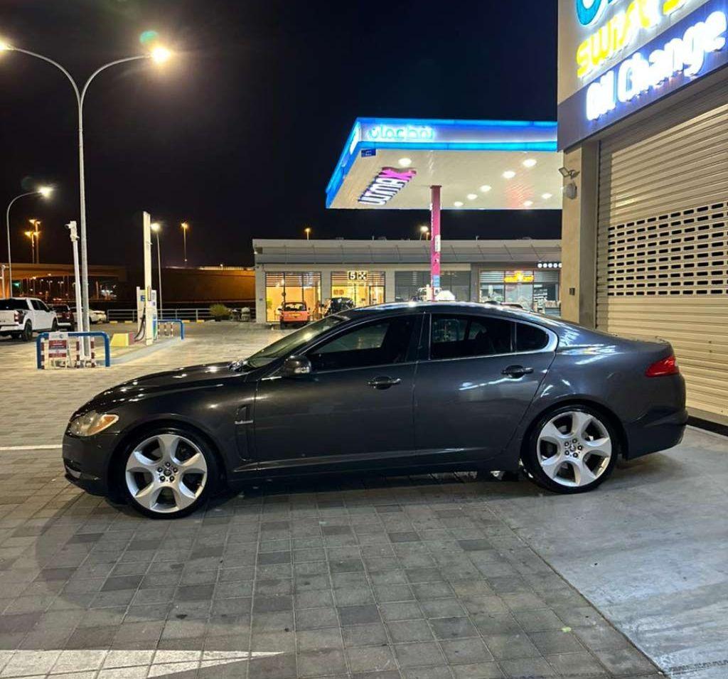 2009 جاكوار XF
