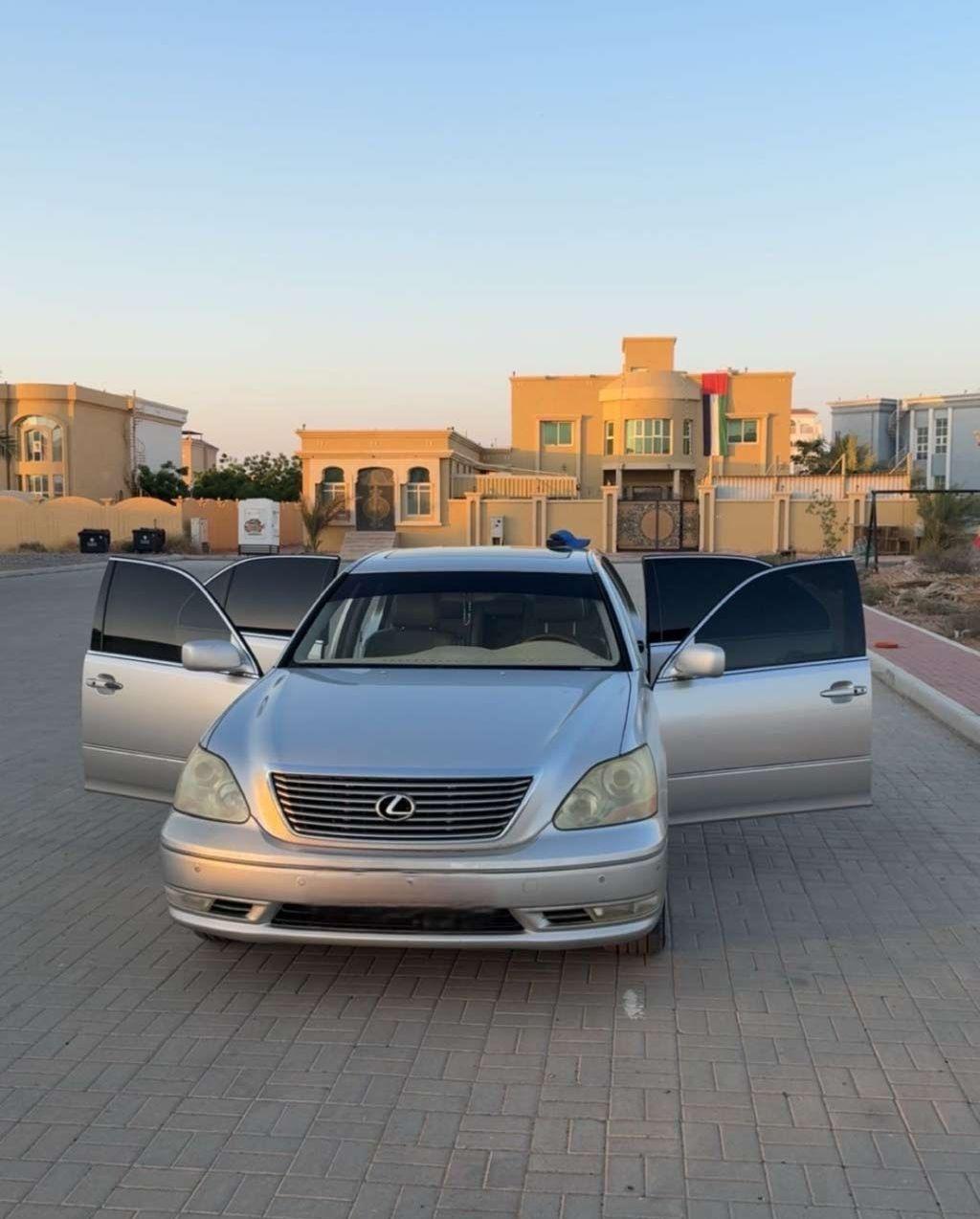 2005 لكزس LS